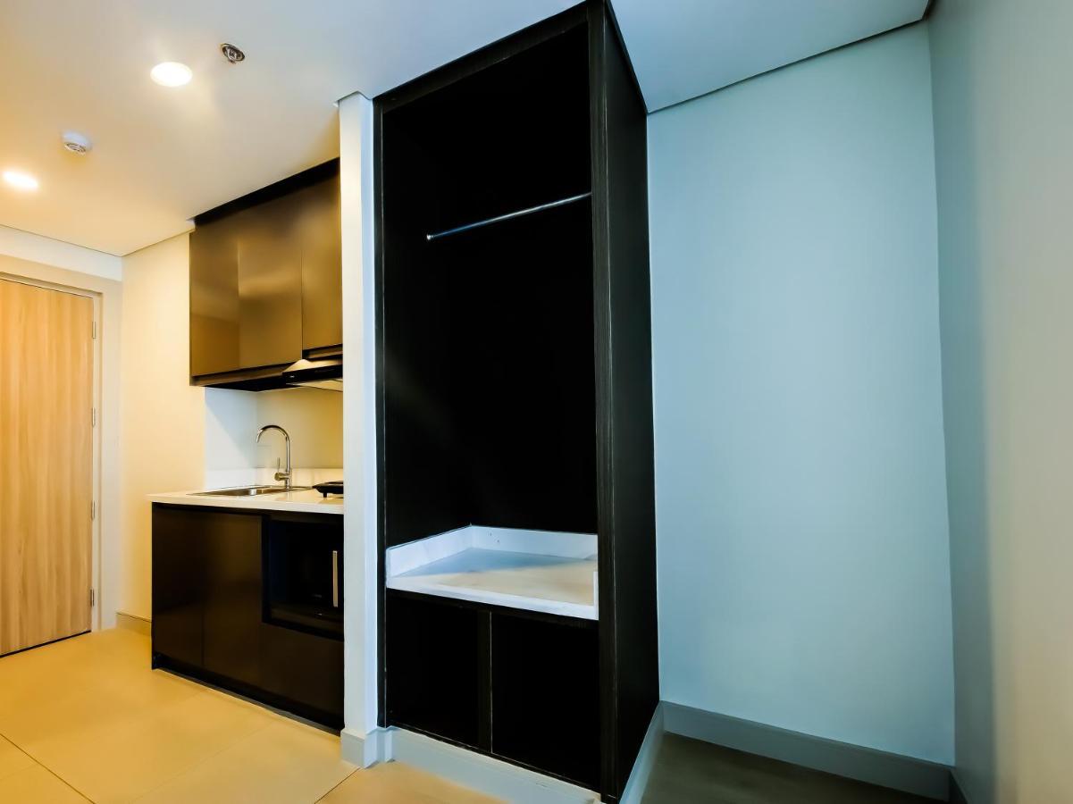 Capital O 804 The Residences At Bonifacio Civic Center Manila Exterior foto